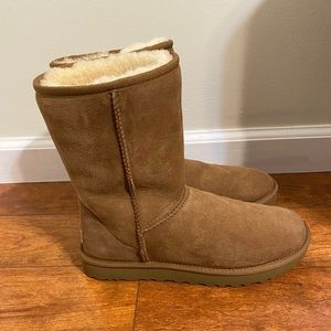 Chestnut UGG CLASSIC SHORT II
